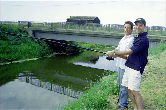 2002
